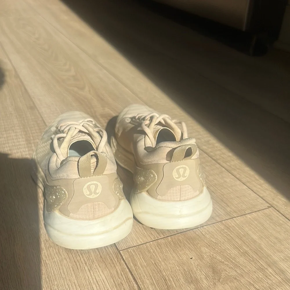 Lululemon Athletica Cream Athletic Shoes with Textured Design - Picture 2 of 4